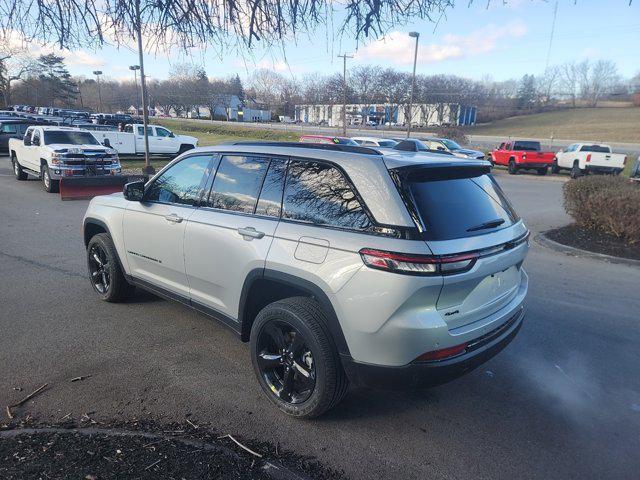 new 2025 Jeep Grand Cherokee car, priced at $43,675