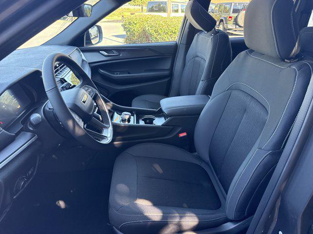 new 2025 Jeep Grand Cherokee car, priced at $40,170