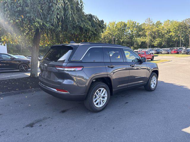new 2025 Jeep Grand Cherokee car, priced at $40,170