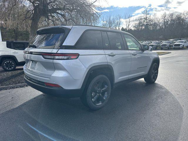 new 2024 Jeep Grand Cherokee car, priced at $41,675