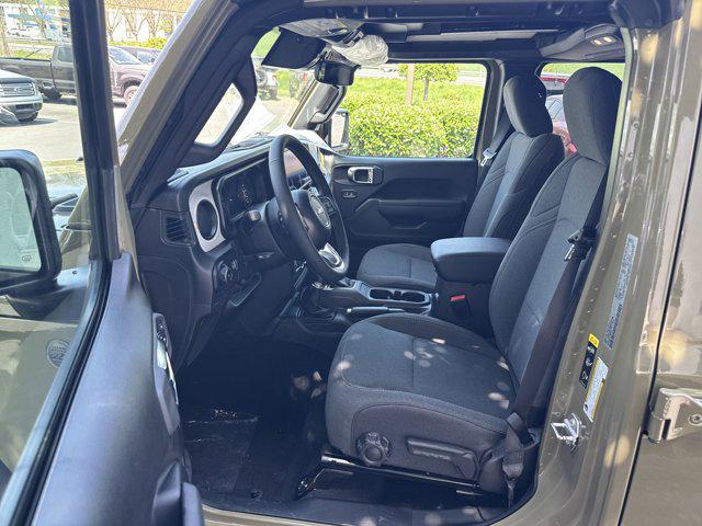 new 2025 Jeep Wrangler car, priced at $51,735