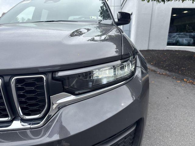 new 2025 Jeep Grand Cherokee car, priced at $40,670
