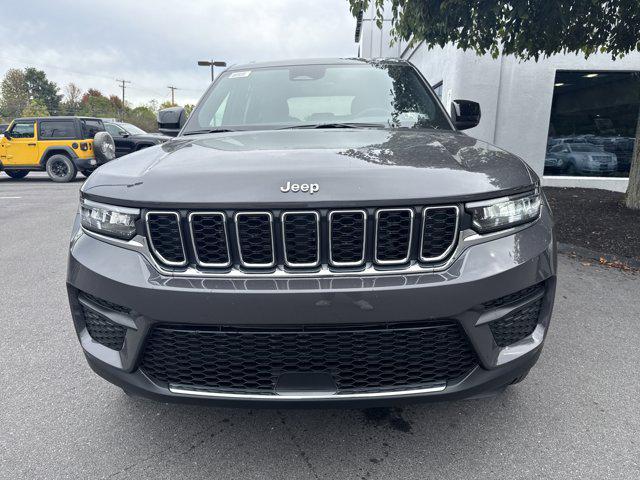 new 2025 Jeep Grand Cherokee car, priced at $40,670