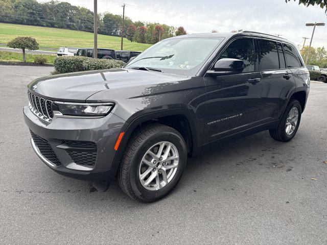 new 2025 Jeep Grand Cherokee car, priced at $40,670