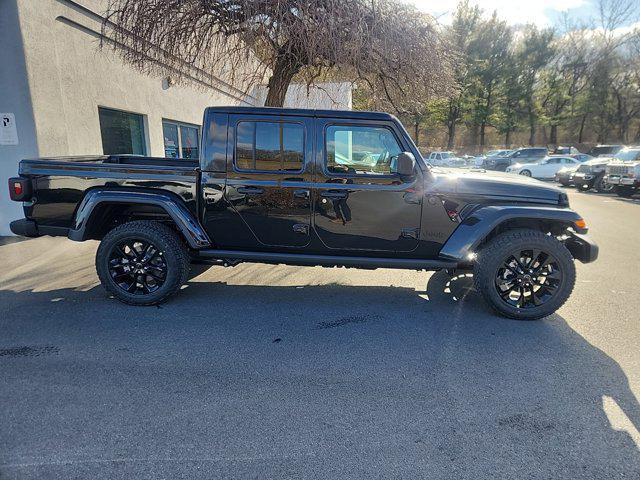 new 2025 Jeep Gladiator car, priced at $41,735