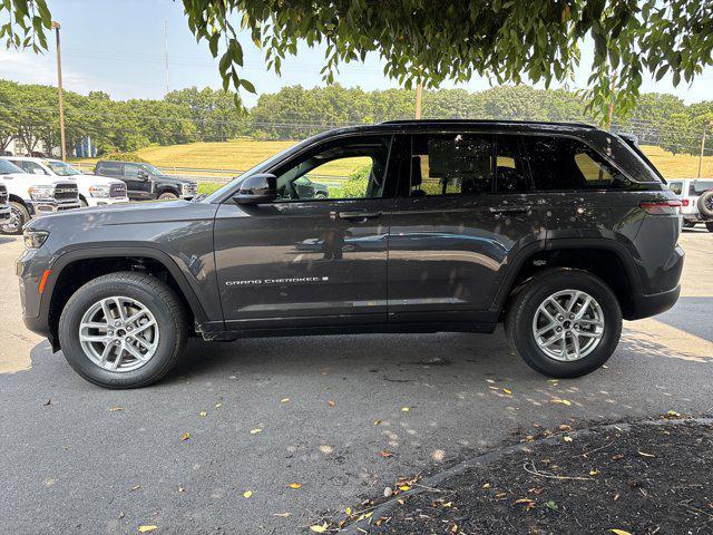 new 2025 Jeep Grand Cherokee car, priced at $40,670
