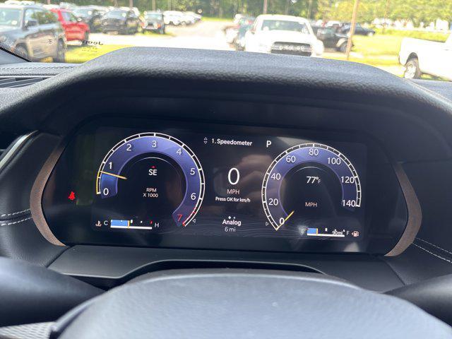 new 2025 Jeep Grand Cherokee car, priced at $40,670