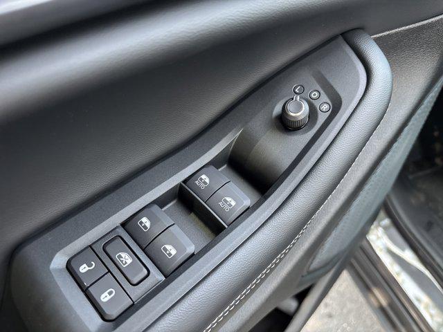 new 2025 Jeep Grand Cherokee car, priced at $40,670