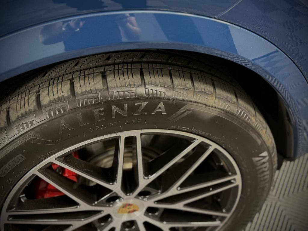 used 2025 Porsche Cayenne car