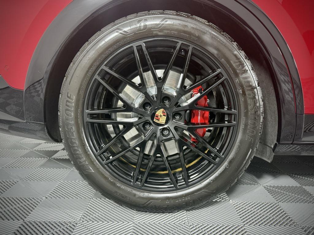 used 2025 Porsche Cayenne car