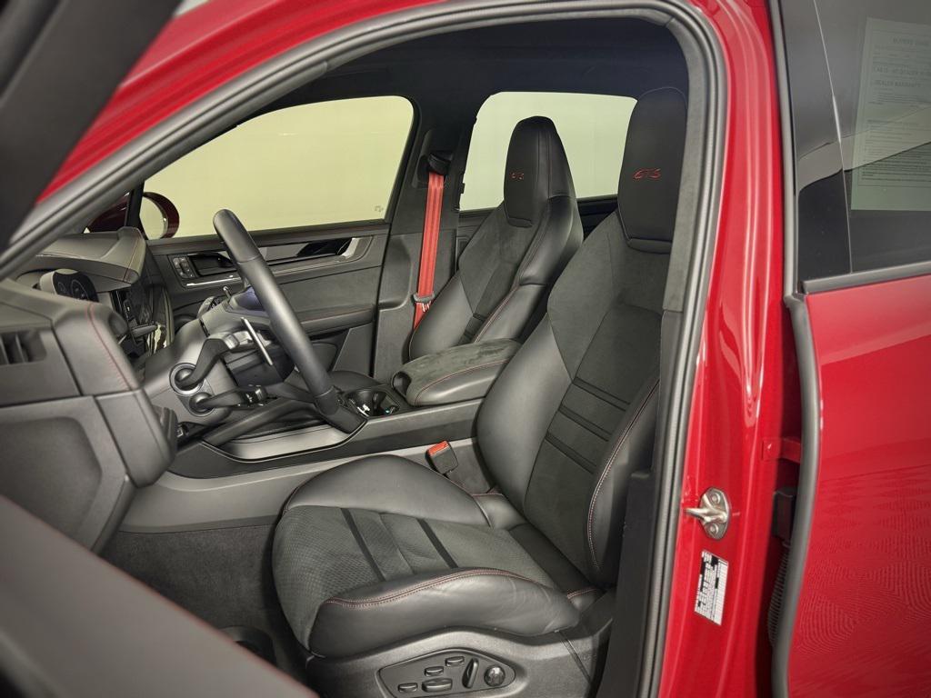 used 2025 Porsche Cayenne car