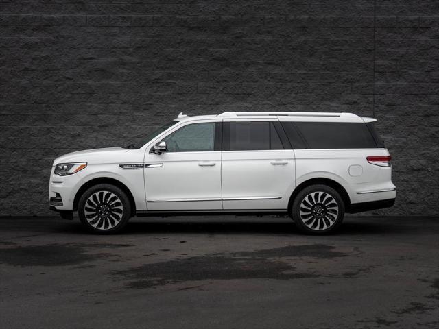 used 2022 Lincoln Navigator car, priced at $66,995