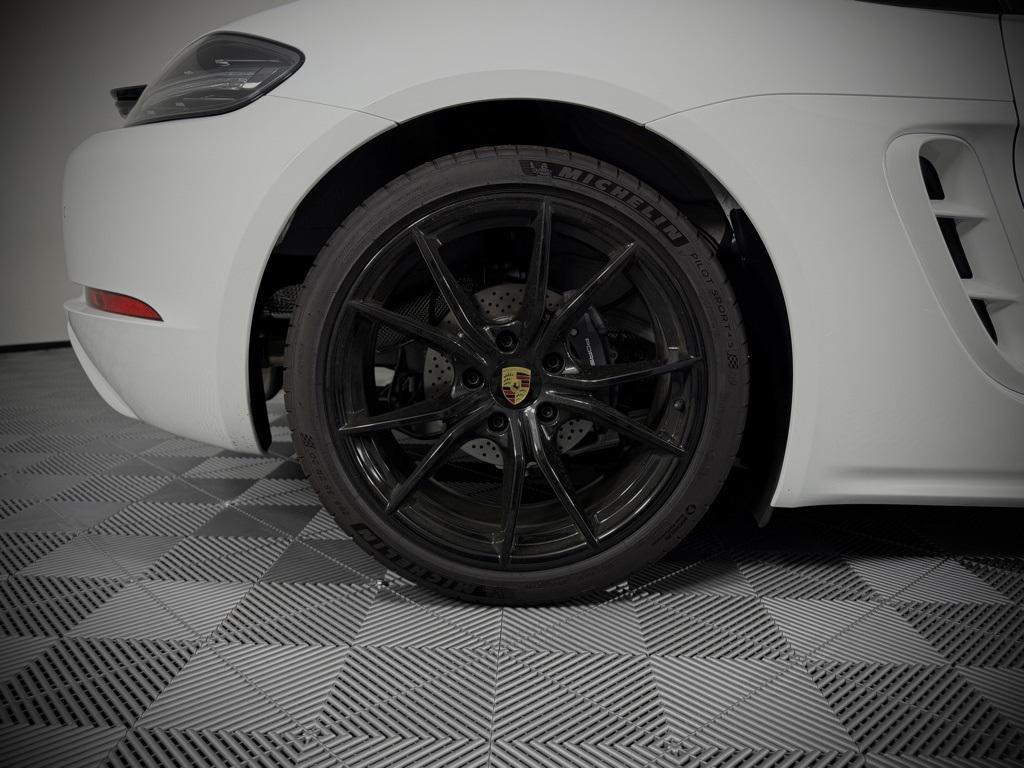 new 2025 Porsche 718 Cayman car, priced at $95,635