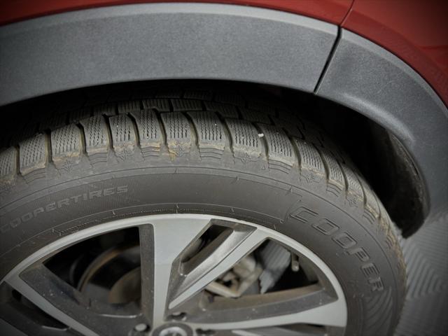used 2021 Volvo XC40 car, priced at $27,995