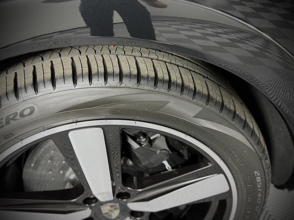 new 2025 Porsche Cayenne car, priced at $225,115