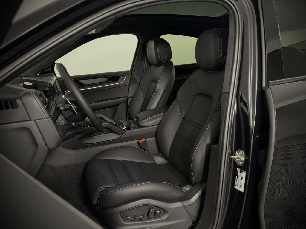 new 2025 Porsche Cayenne car, priced at $225,115