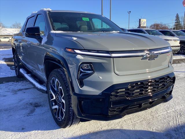 new 2025 Chevrolet Silverado EV car