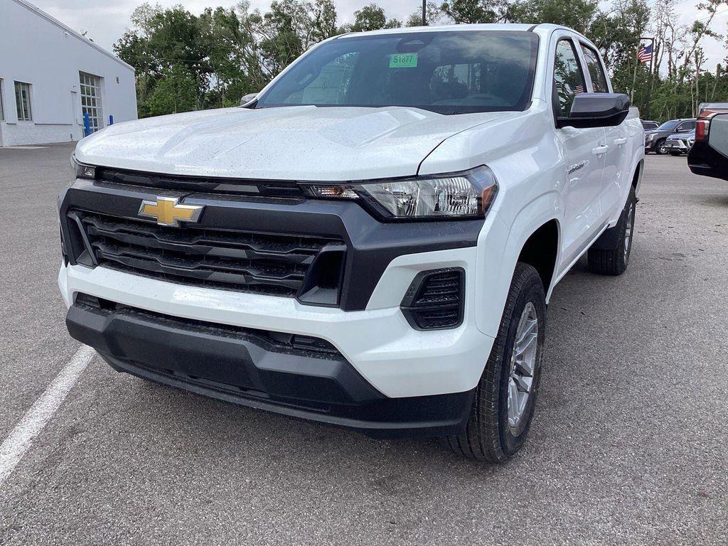 new 2025 Chevrolet Colorado car, priced at $38,590