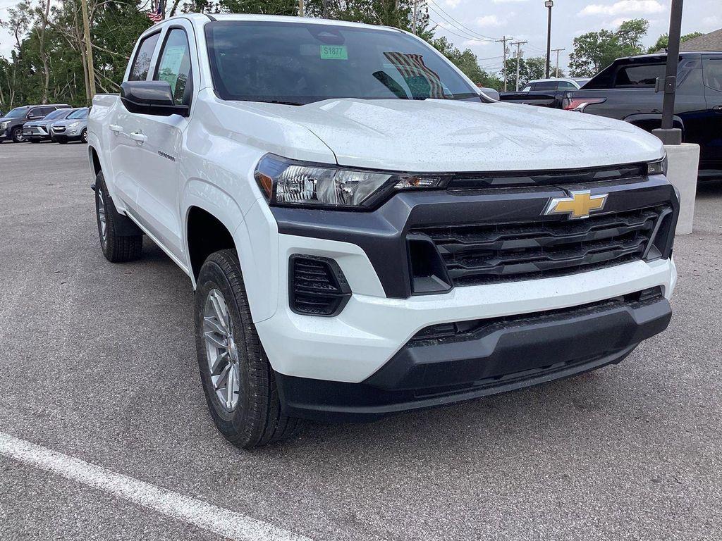 new 2025 Chevrolet Colorado car, priced at $38,590