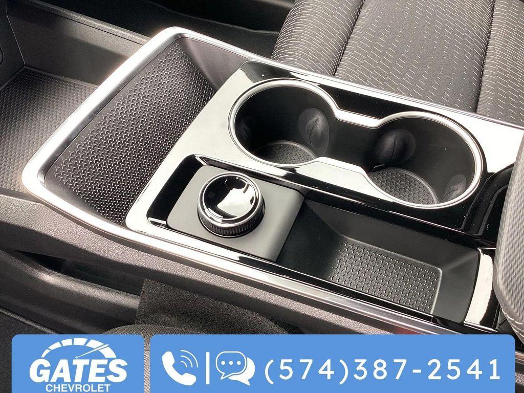 new 2026 Chevrolet Equinox car, priced at $30,495