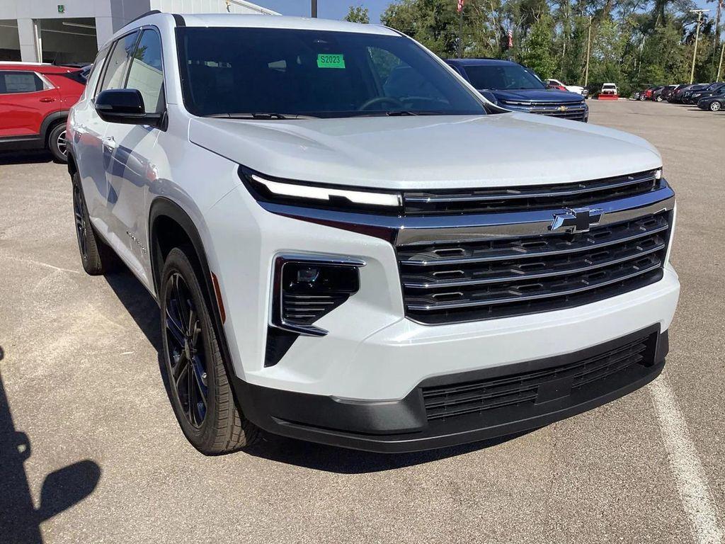 new 2026 Chevrolet Traverse car, priced at $51,160