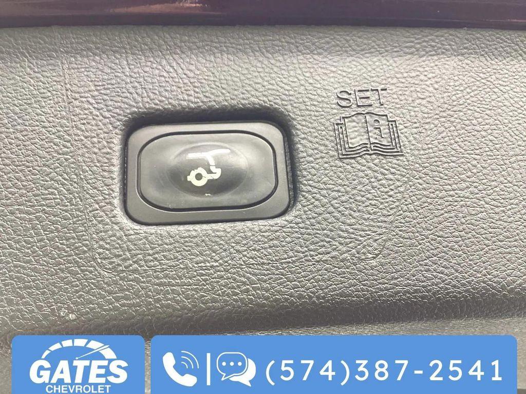 used 2024 Ford Edge car, priced at $26,891