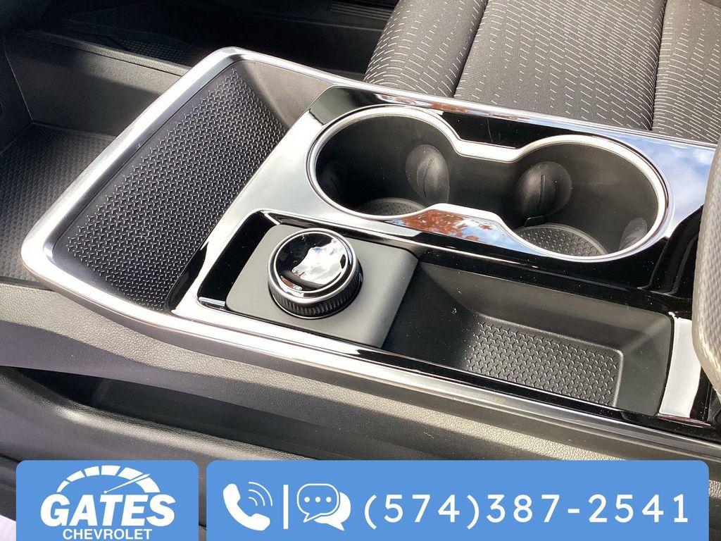 new 2026 Chevrolet Equinox car, priced at $30,760