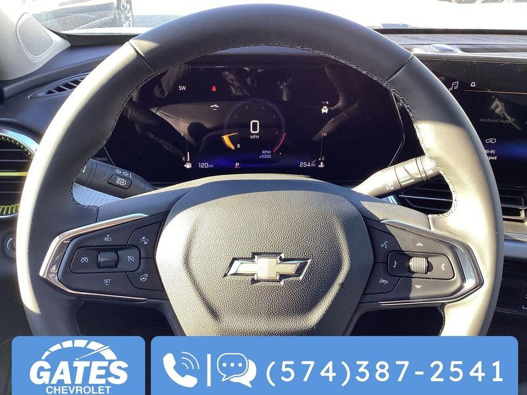 new 2025 Chevrolet Trax car, priced at $26,049