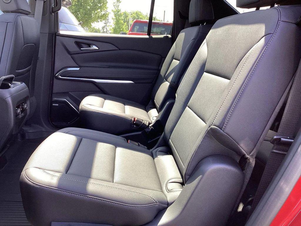 new 2025 Chevrolet Traverse car, priced at $52,990