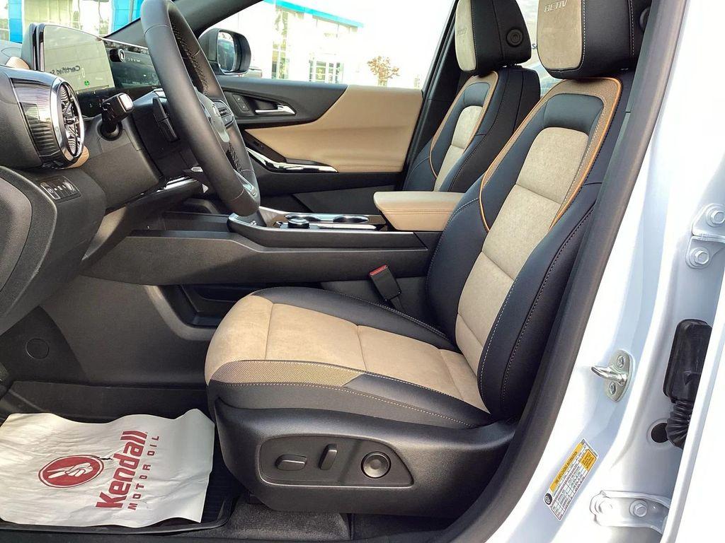 new 2026 Chevrolet Equinox car, priced at $42,045