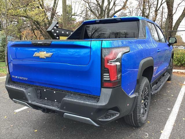 new 2025 Chevrolet Silverado EV car