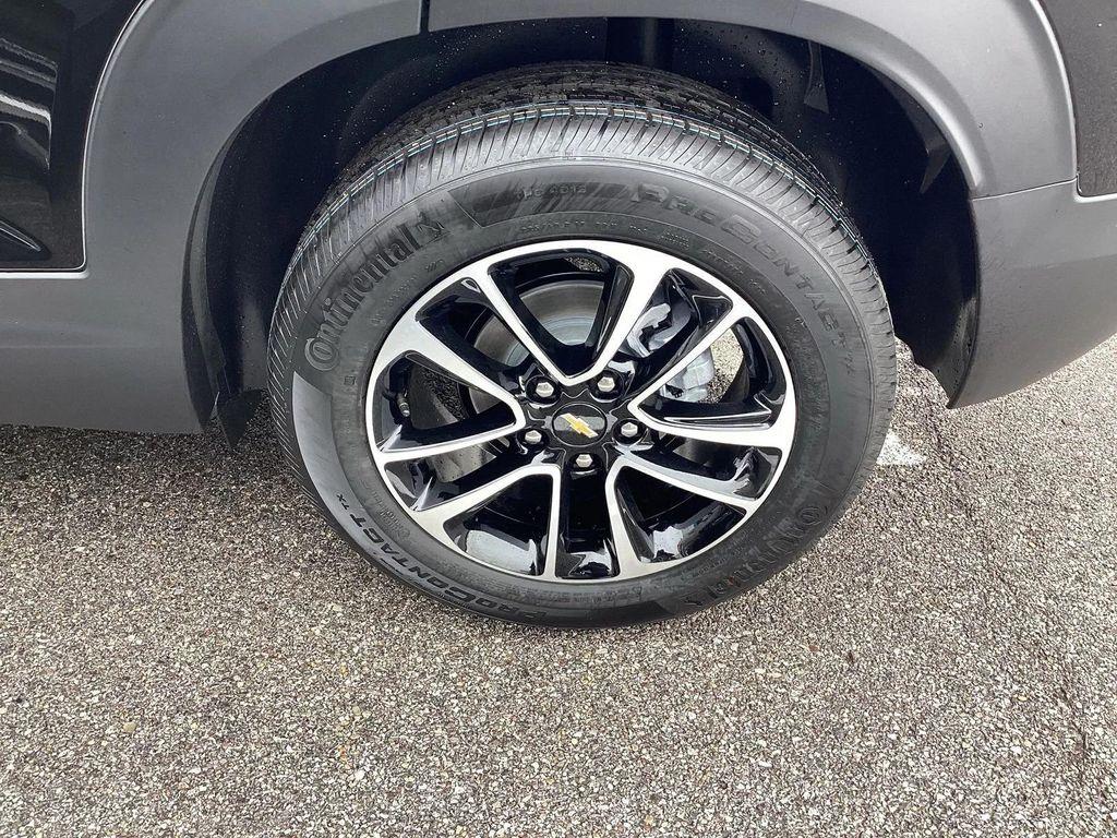 new 2026 Chevrolet TrailBlazer car, priced at $28,040