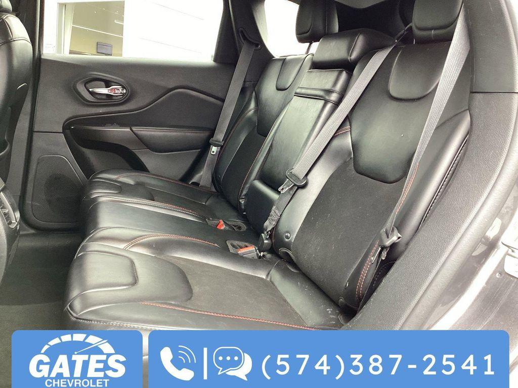 used 2019 Jeep Cherokee car, priced at $15,971