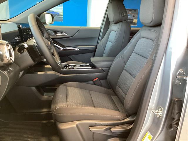 new 2026 Chevrolet Equinox car, priced at $30,290