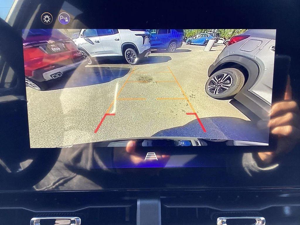 new 2026 Chevrolet Equinox car, priced at $30,320