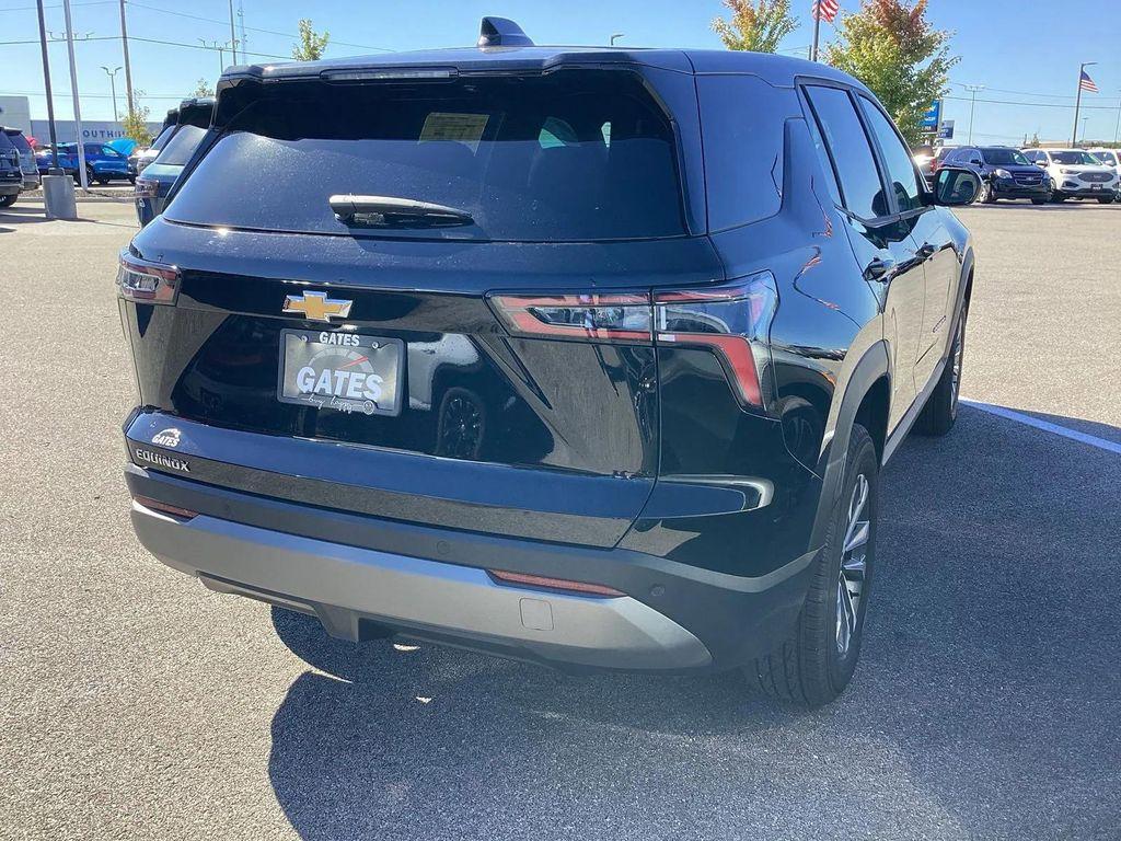 new 2026 Chevrolet Equinox car, priced at $30,320