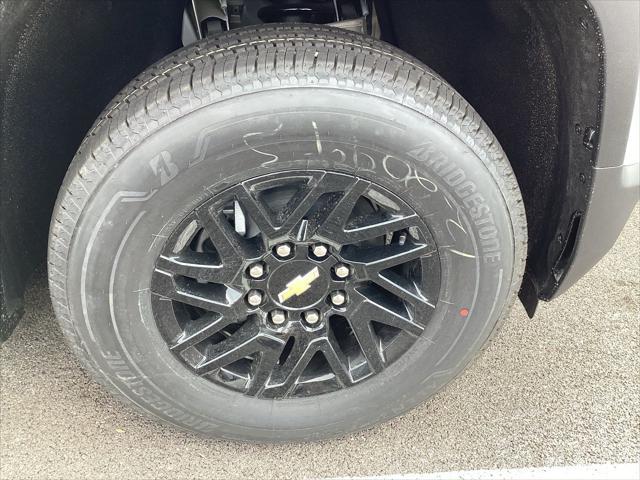 new 2025 Chevrolet Silverado EV car