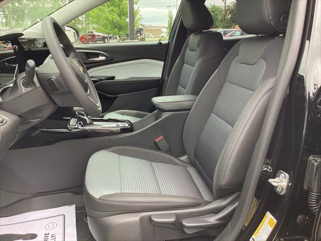 new 2025 Chevrolet Trax car, priced at $24,360