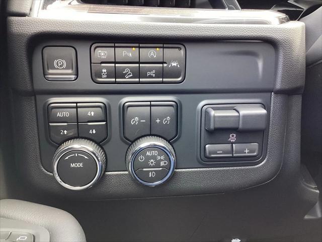 new 2025 Chevrolet Suburban car, priced at $77,190