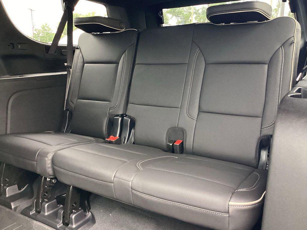 new 2025 Chevrolet Suburban car, priced at $88,735