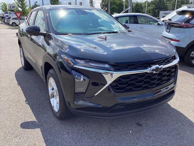 new 2025 Chevrolet Trax car, priced at $23,500