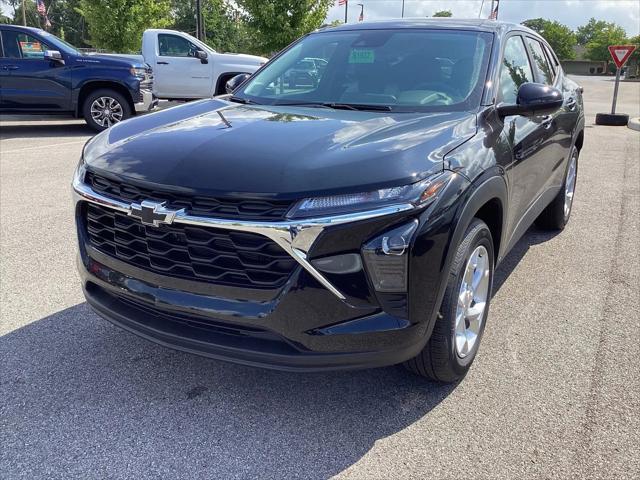 new 2025 Chevrolet Trax car, priced at $23,500