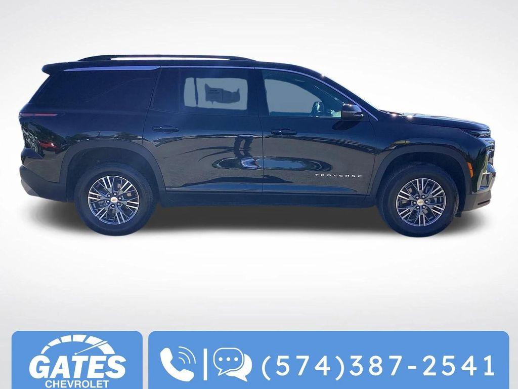 used 2025 Chevrolet Traverse car, priced at $37,103