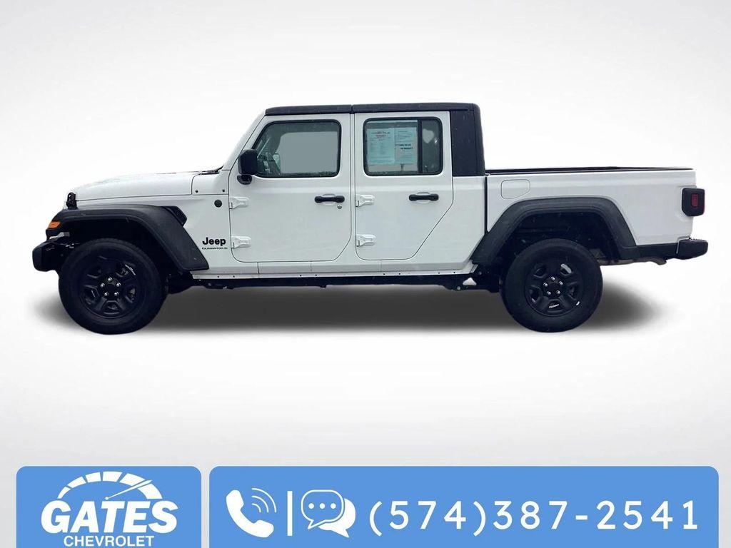used 2024 Jeep Gladiator car, priced at $35,181