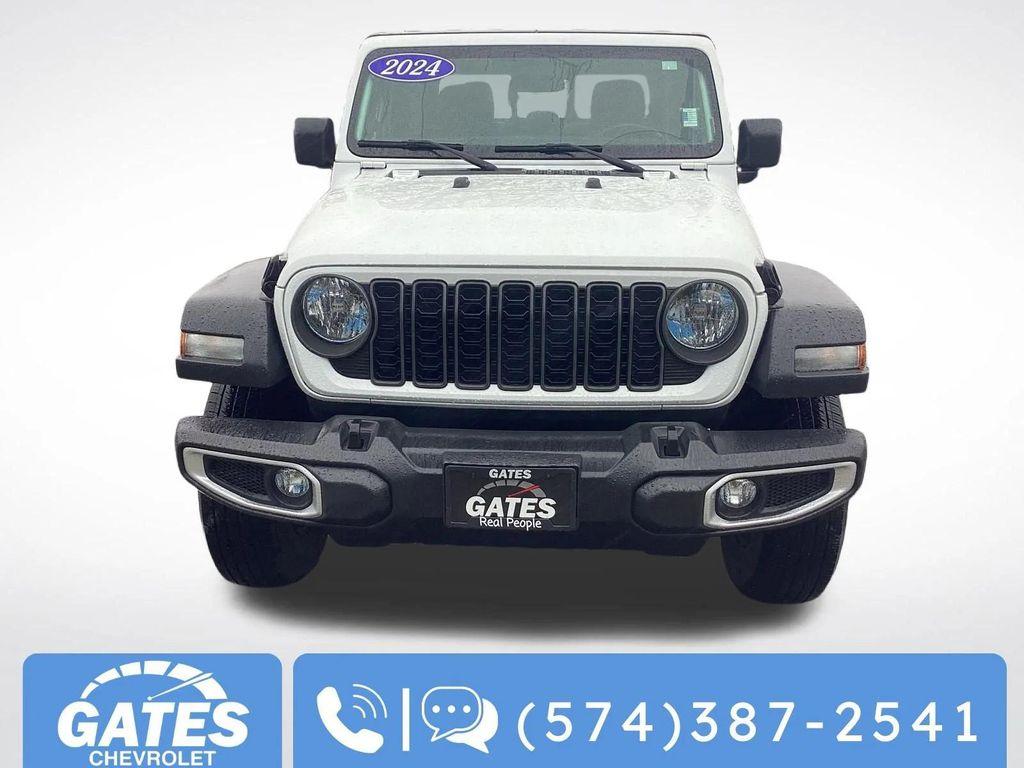 used 2024 Jeep Gladiator car, priced at $35,181