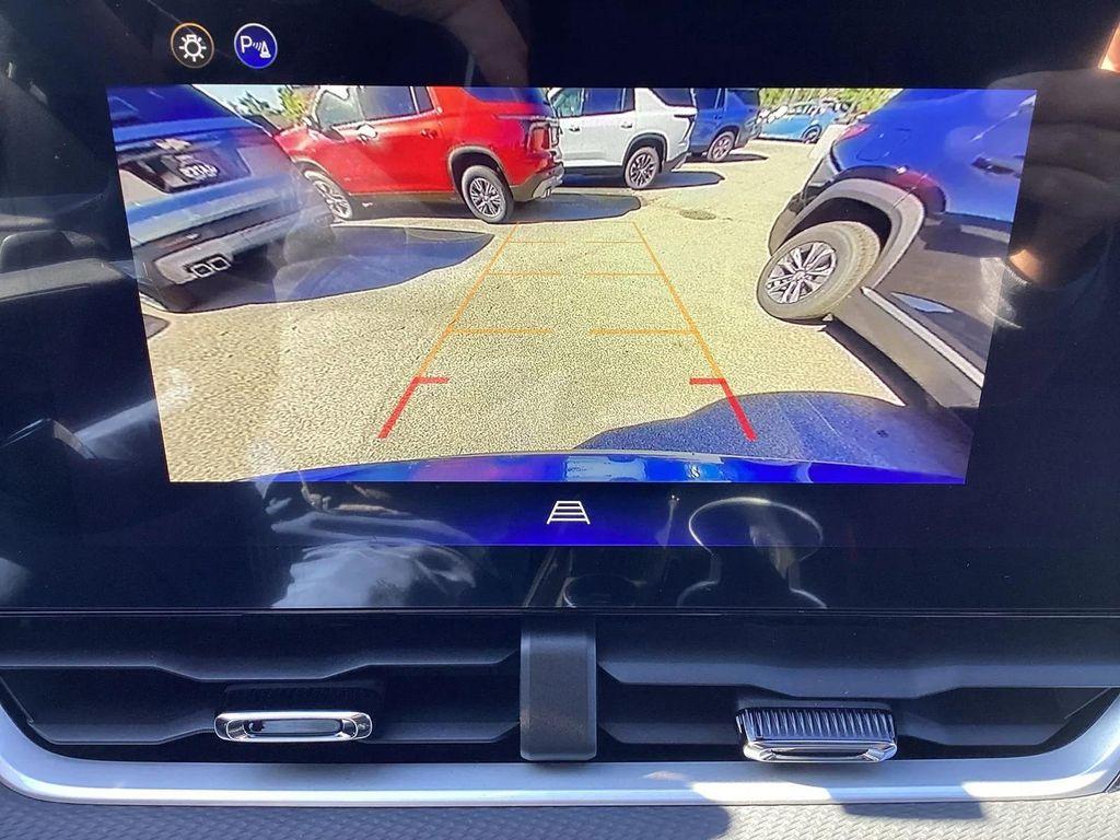 new 2026 Chevrolet Equinox car, priced at $32,820