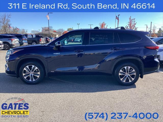 used 2021 Toyota Highlander Hybrid car, priced at $33,455