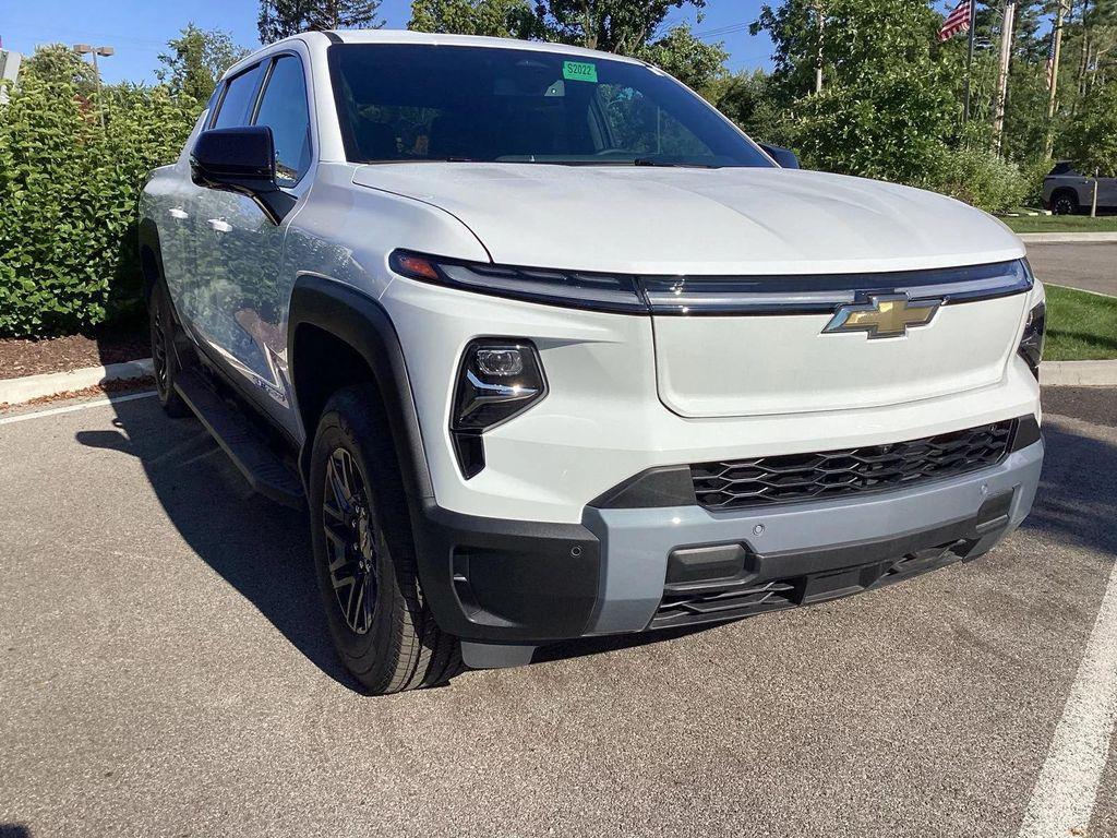 new 2025 Chevrolet Silverado EV car, priced at $71,035