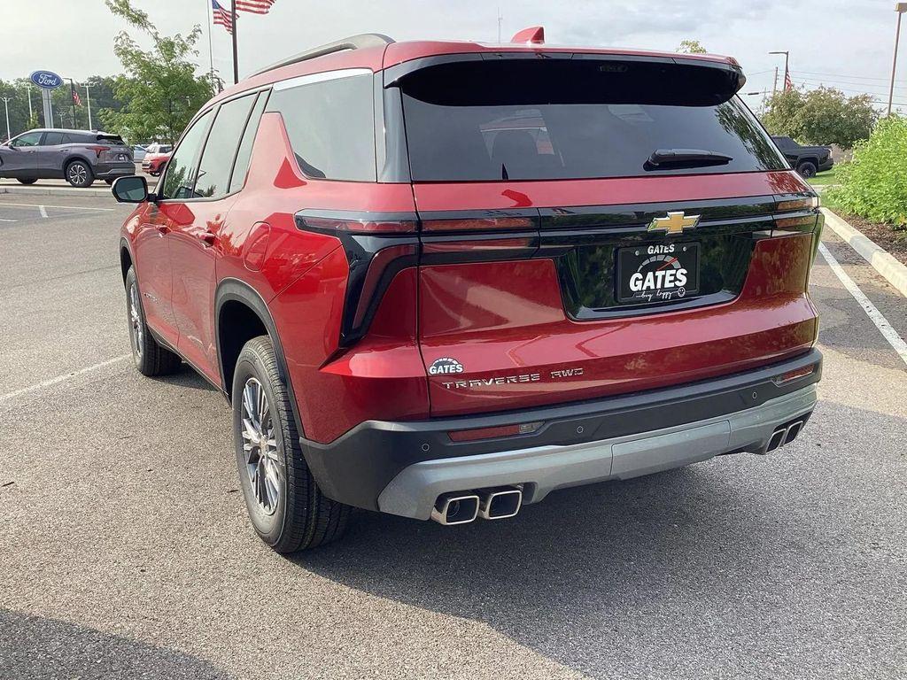 new 2026 Chevrolet Traverse car, priced at $47,840