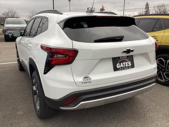 new 2025 Chevrolet Trax car